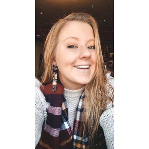 Meet your Posher, Marie